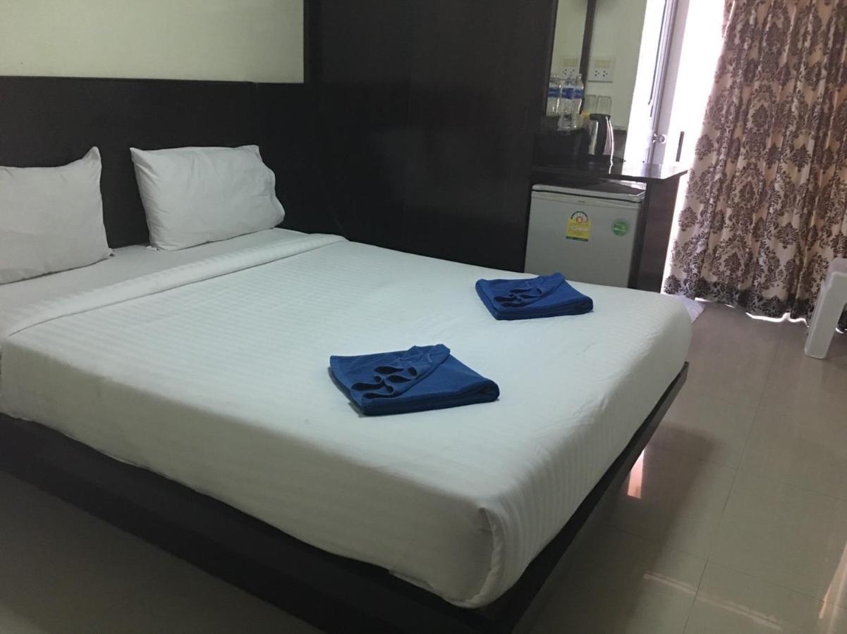 Blueskyhouse Patong Hotel Exterior foto