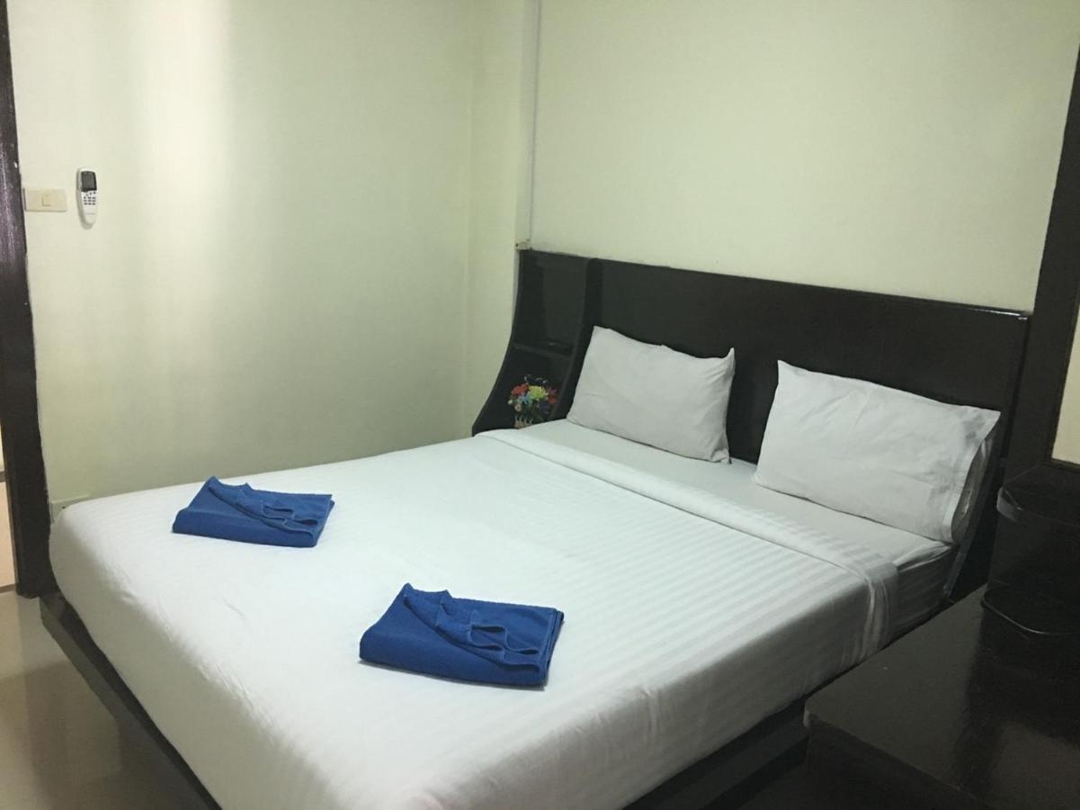 Blueskyhouse Patong Hotel Exterior foto