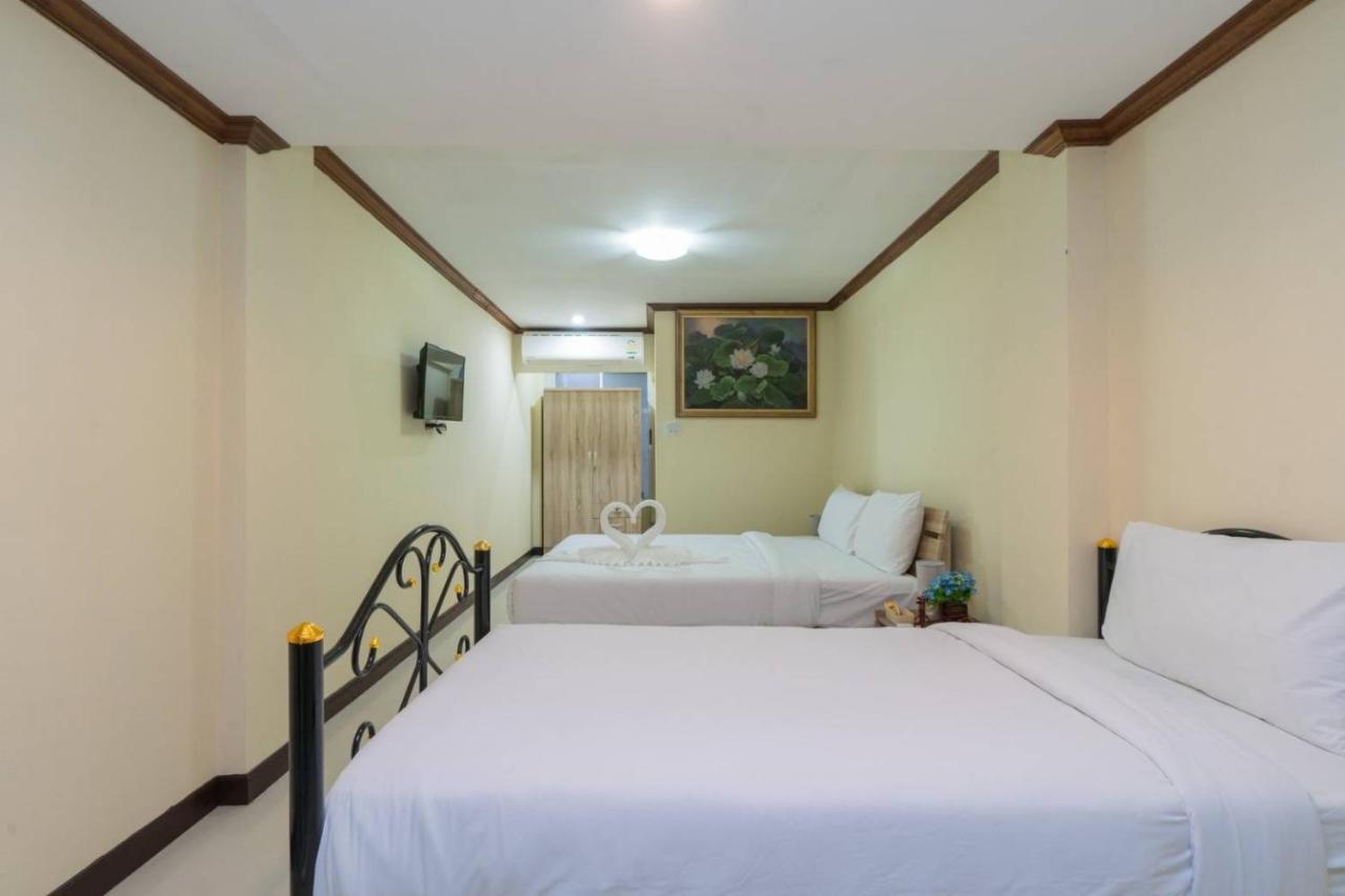Blueskyhouse Patong Hotel Exterior foto