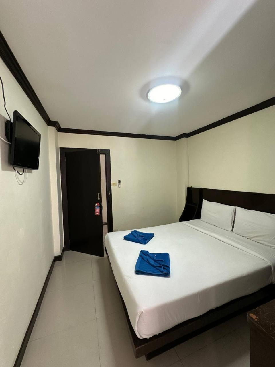 Blueskyhouse Patong Hotel Exterior foto