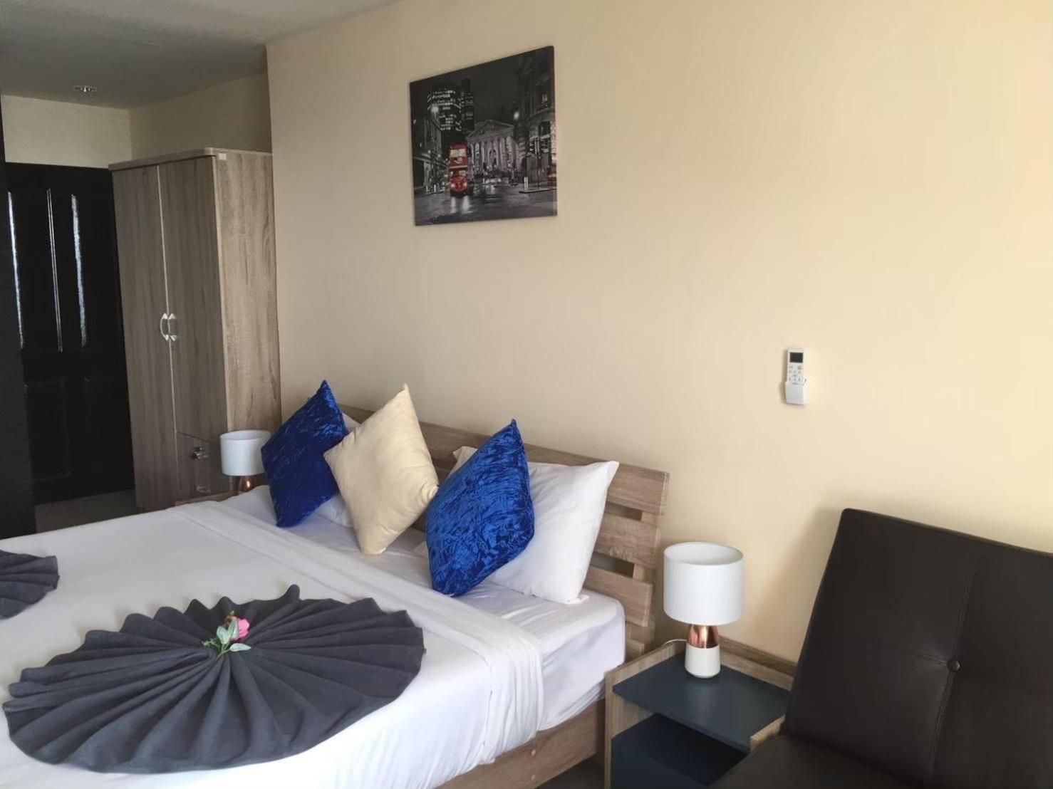 Blueskyhouse Patong Hotel Exterior foto
