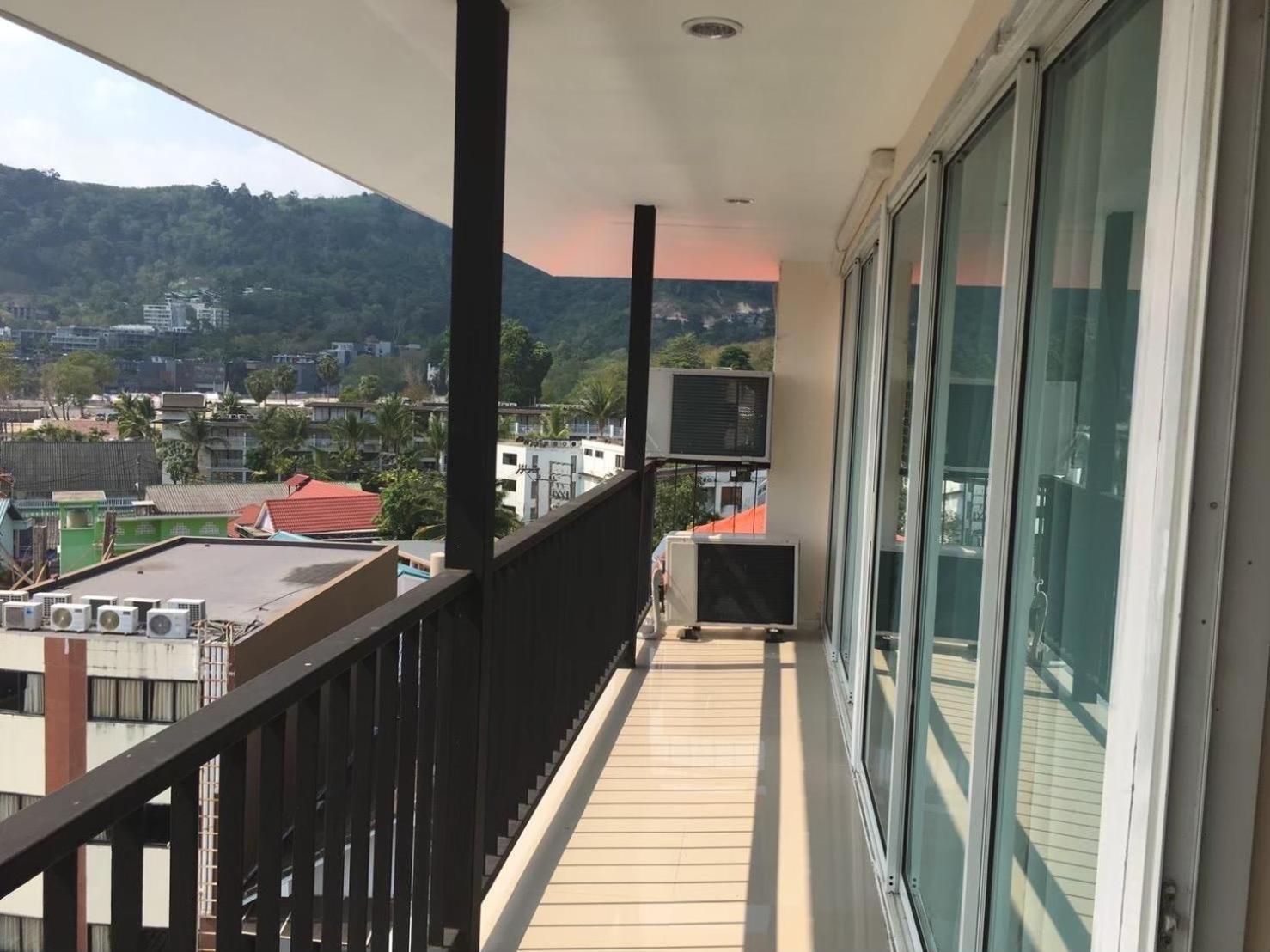 Blueskyhouse Patong Hotel Exterior foto