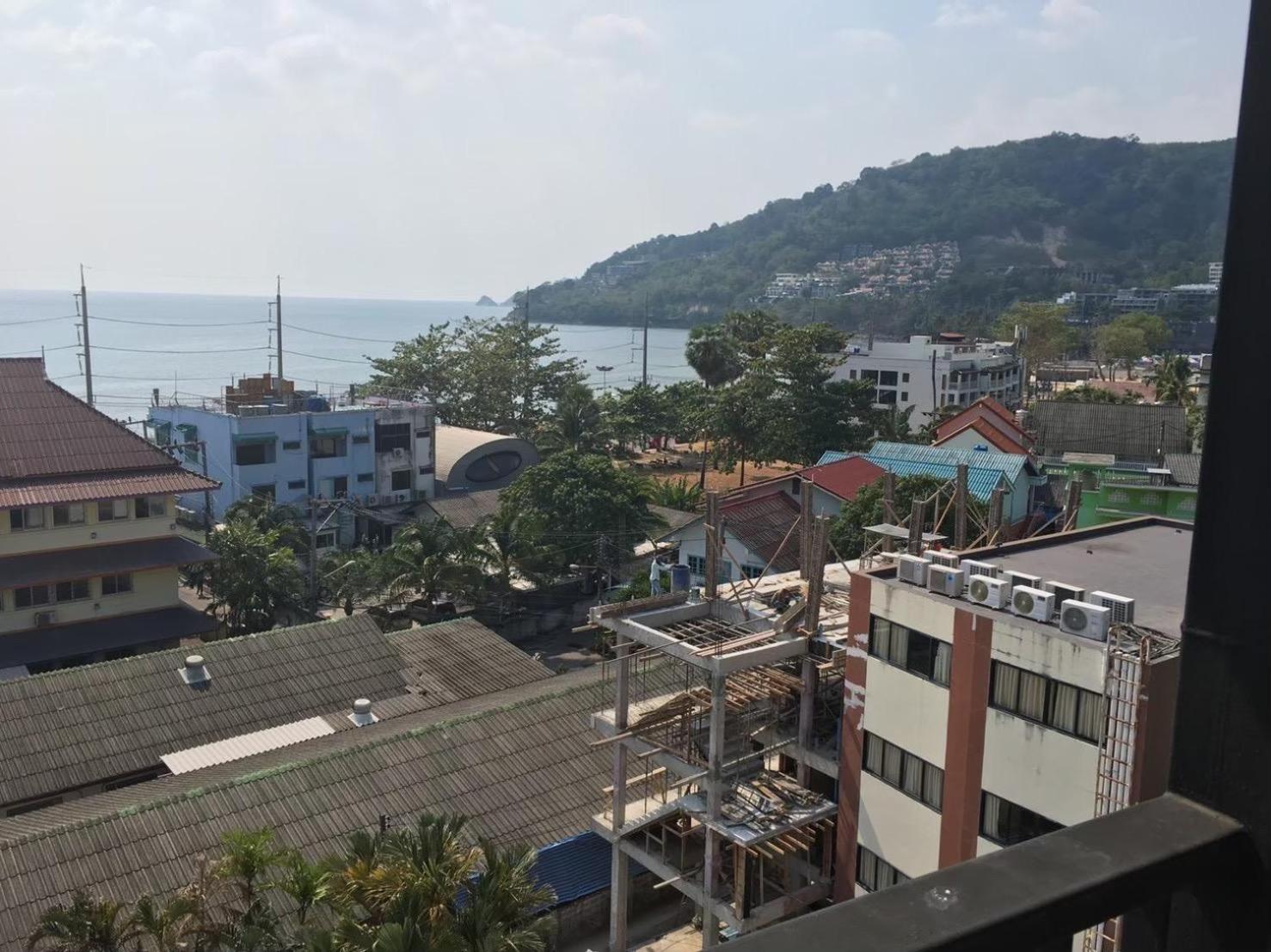 Blueskyhouse Patong Hotel Exterior foto